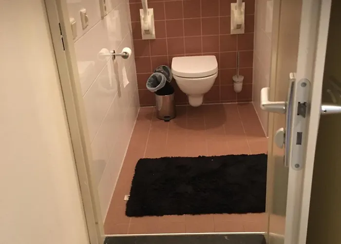 Comfortable, Fully Equipped House In Nature, Wheelchair Friendly, Free Internet Pensionat